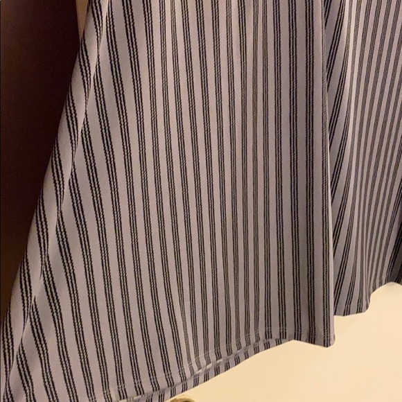 Lane Bryant V Neck Sleeveless Top - Picture 3 of 8